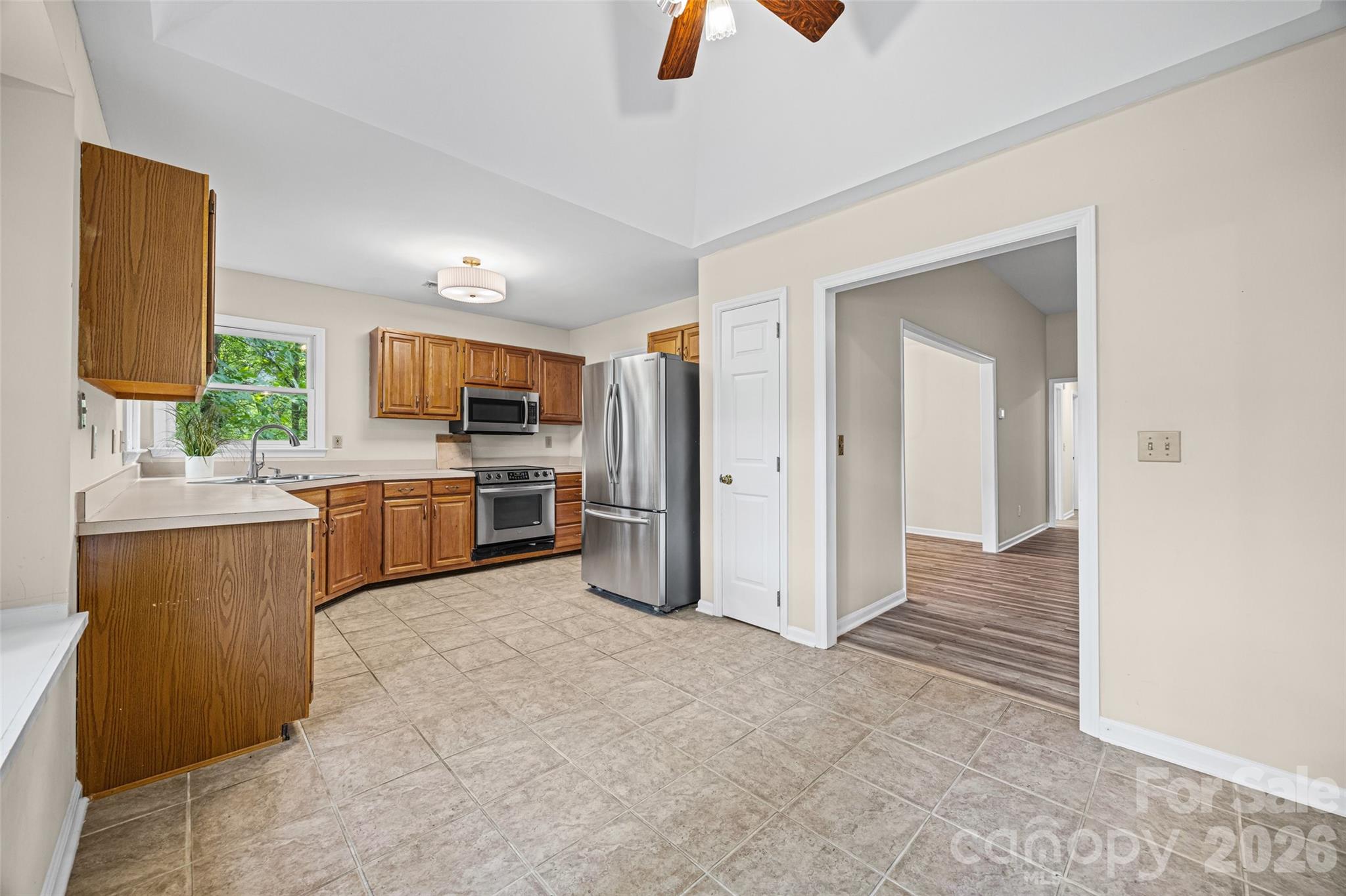 Tega Cay - Residential