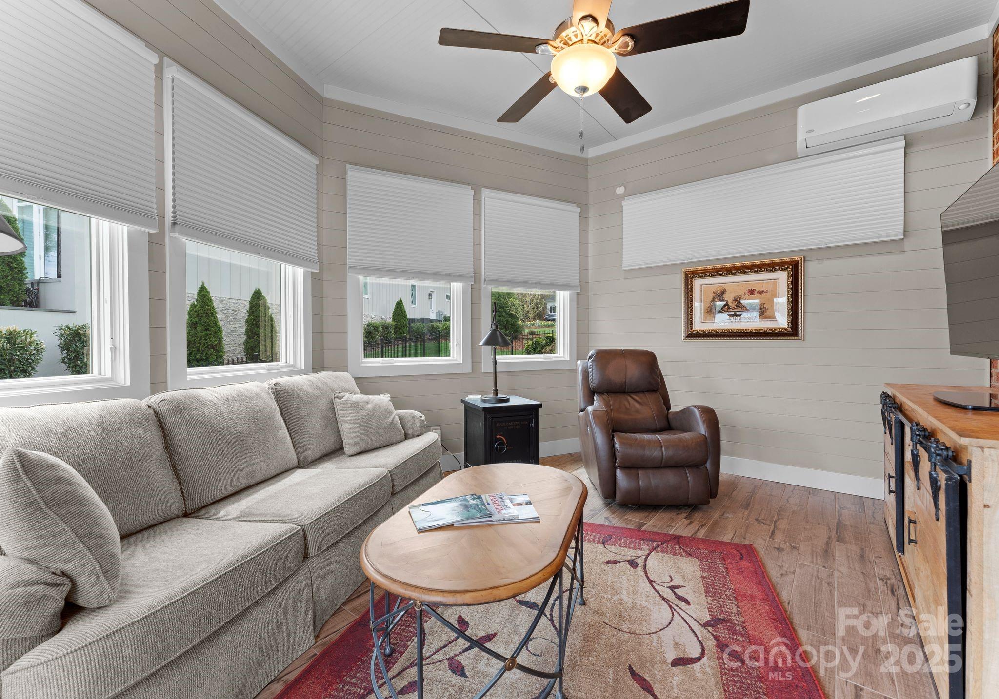 Sailview - Residential