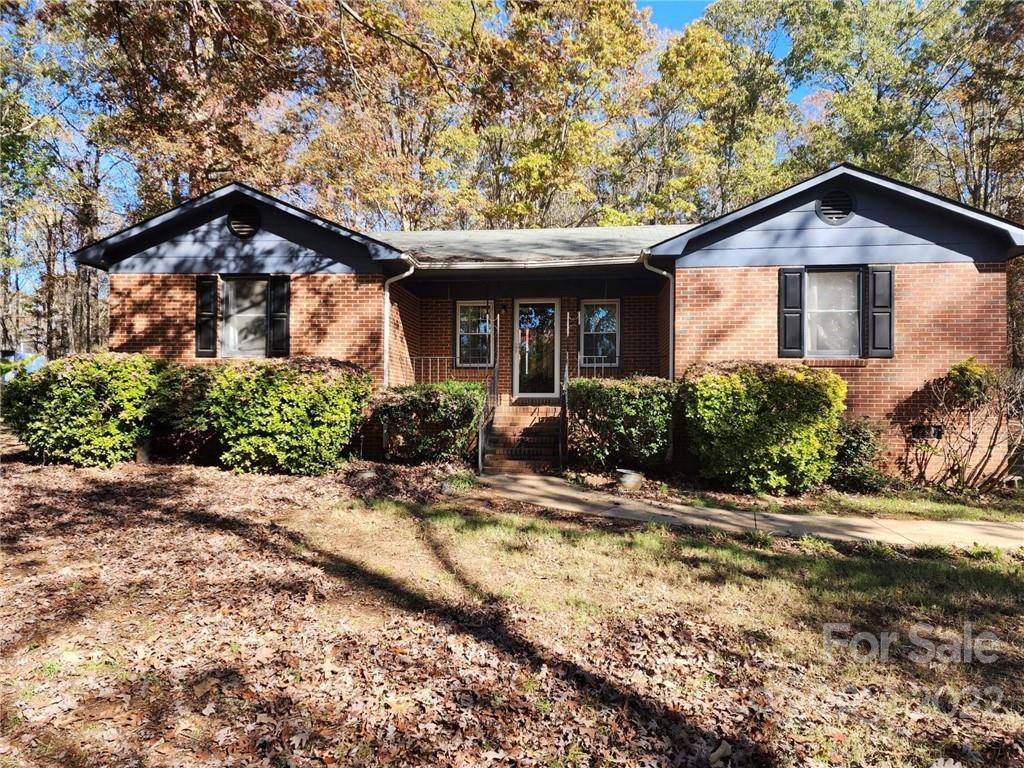 Adorable brick ranch on private lot located in quiet Chester County. This home has 3 bedrooms, 1.5 bathrooms and large unheated laundry room off kitchen with plenty of room for storage. Spacious wooded back yard with detached storage building. New heating and AC unit installed 4 years ago. All appliances in home will remain. Schedule your showing today!