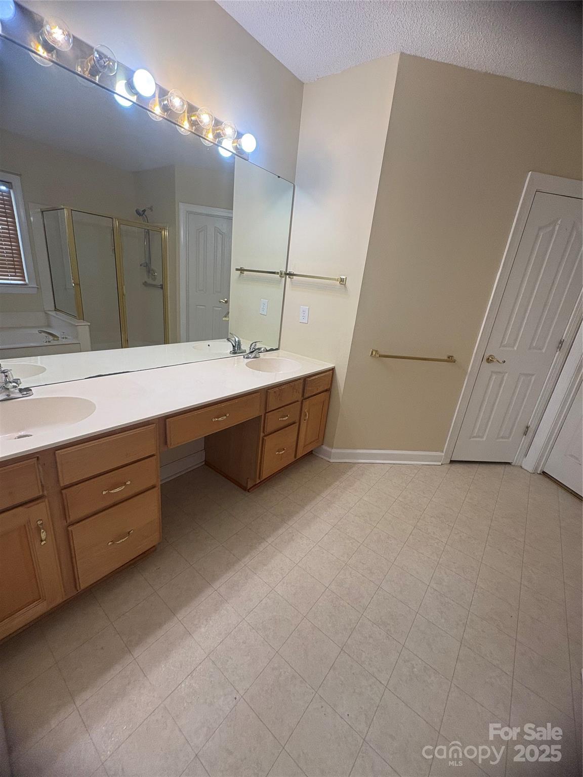 Highland Creek - Residential