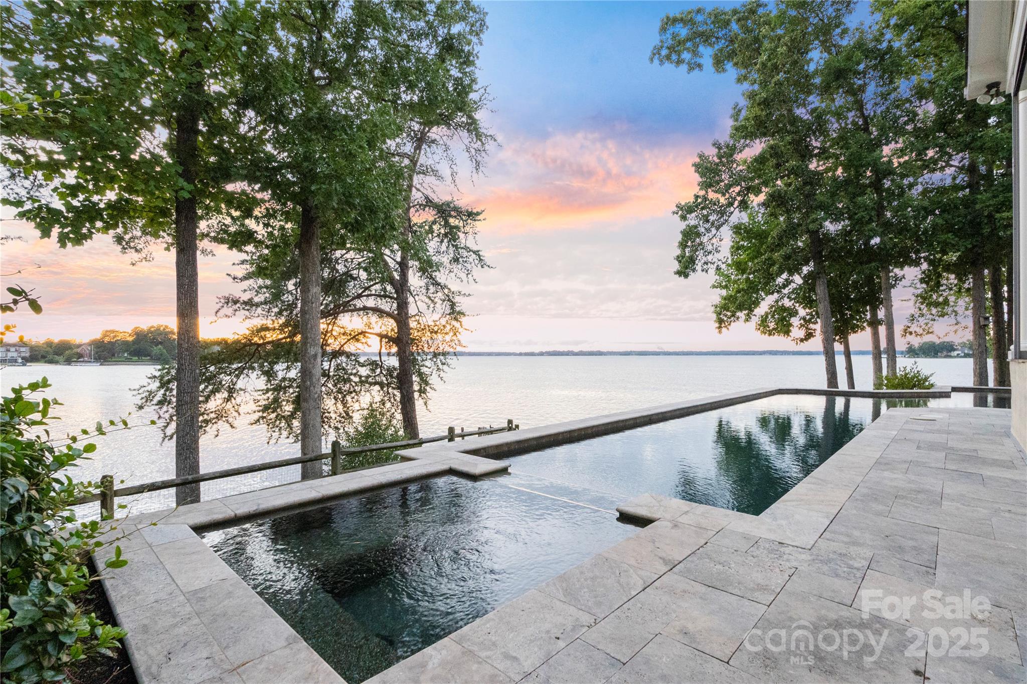 Pointe Regatta - Residential