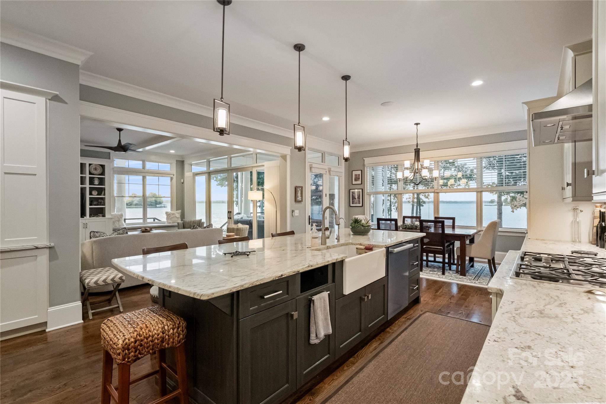 Pointe Regatta - Residential