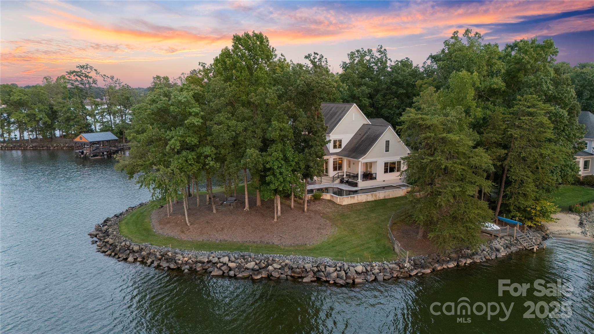 Pointe Regatta - Residential