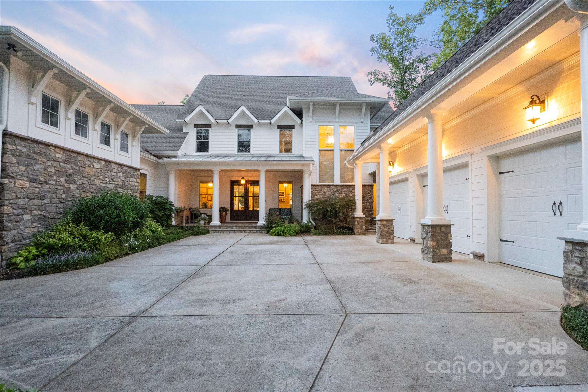 Pointe Regatta - Residential