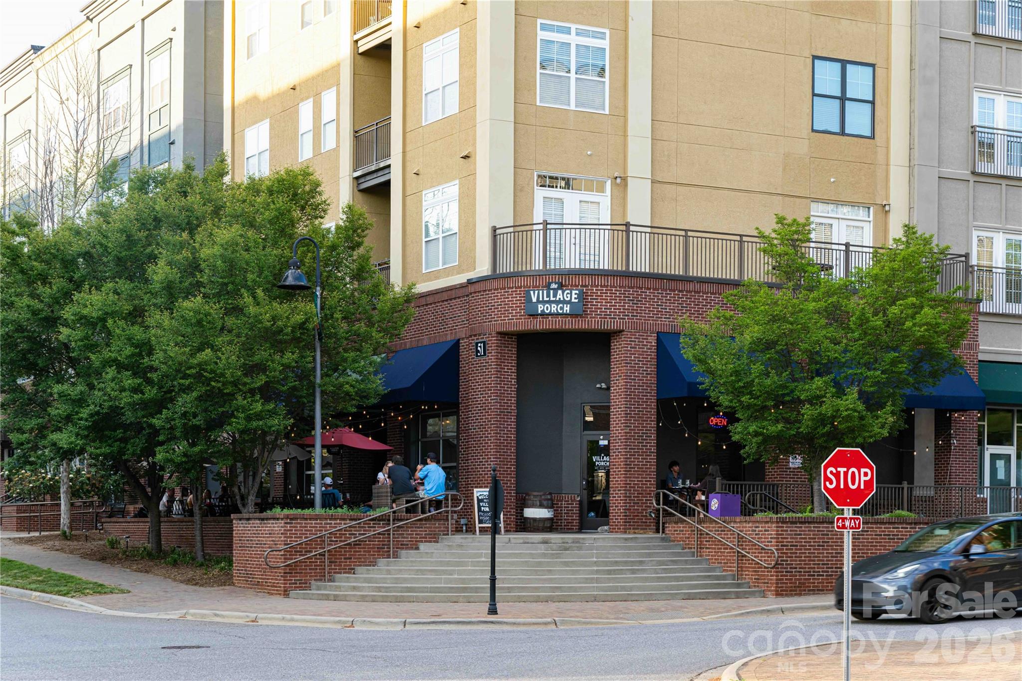 Reynolds Mountain Villas - Residential