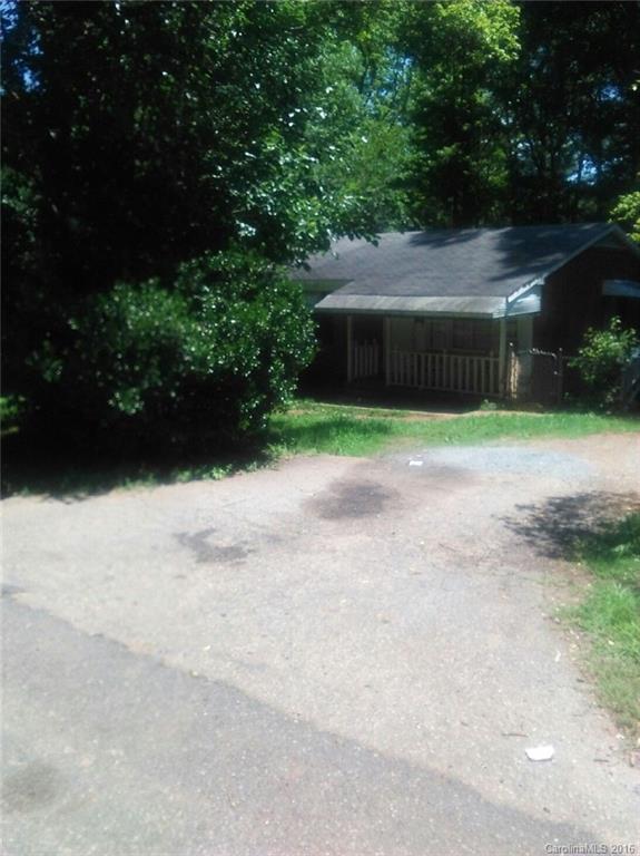 Great investment property!! Property sold as-is. Bring all offers.