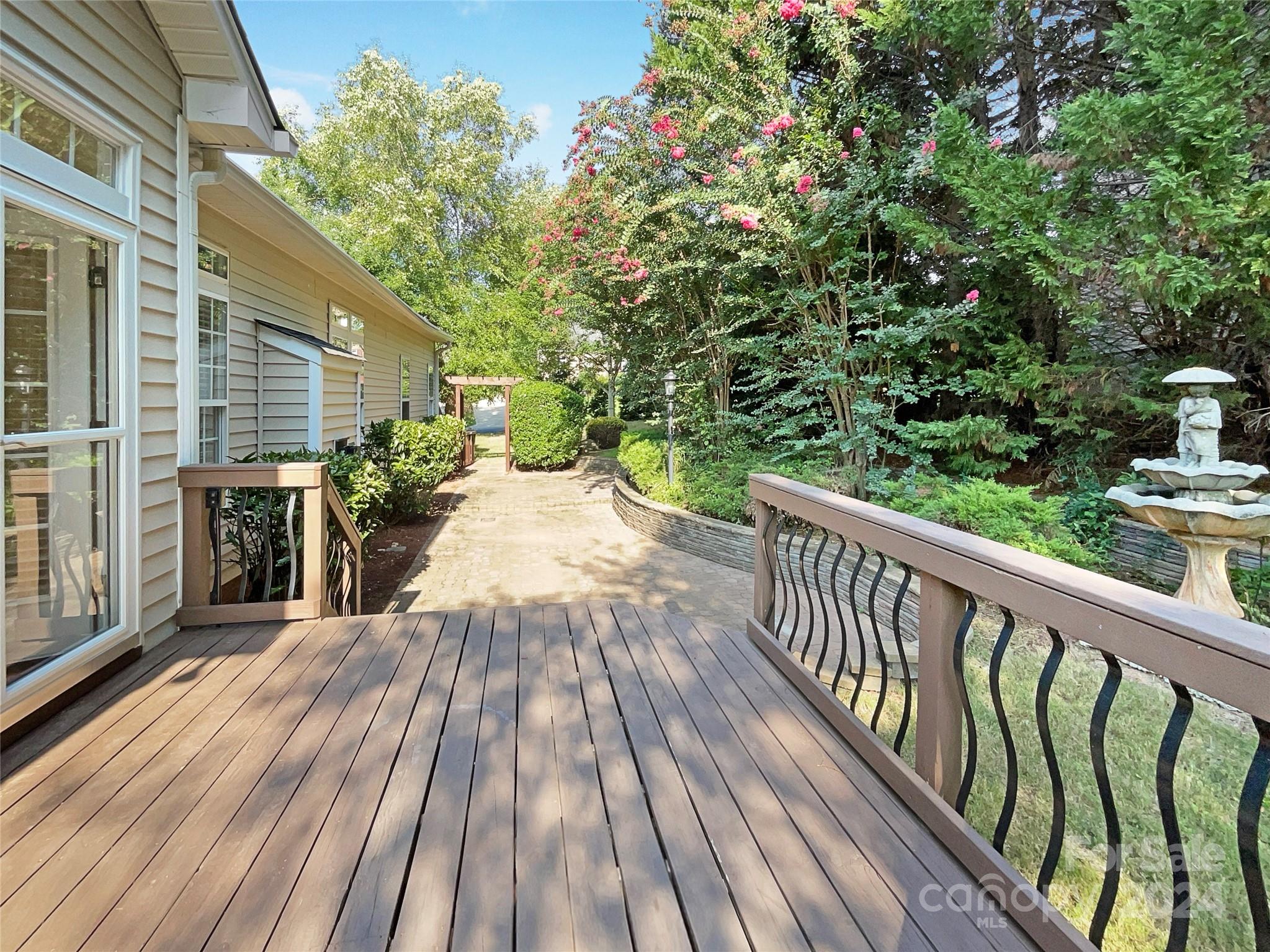Sutton Place - Residential