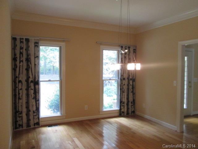 River Hills - Residential Lease