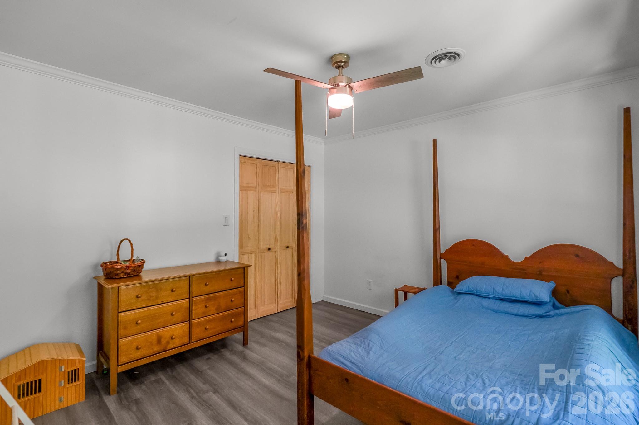 Quail Hollow Park - Residential