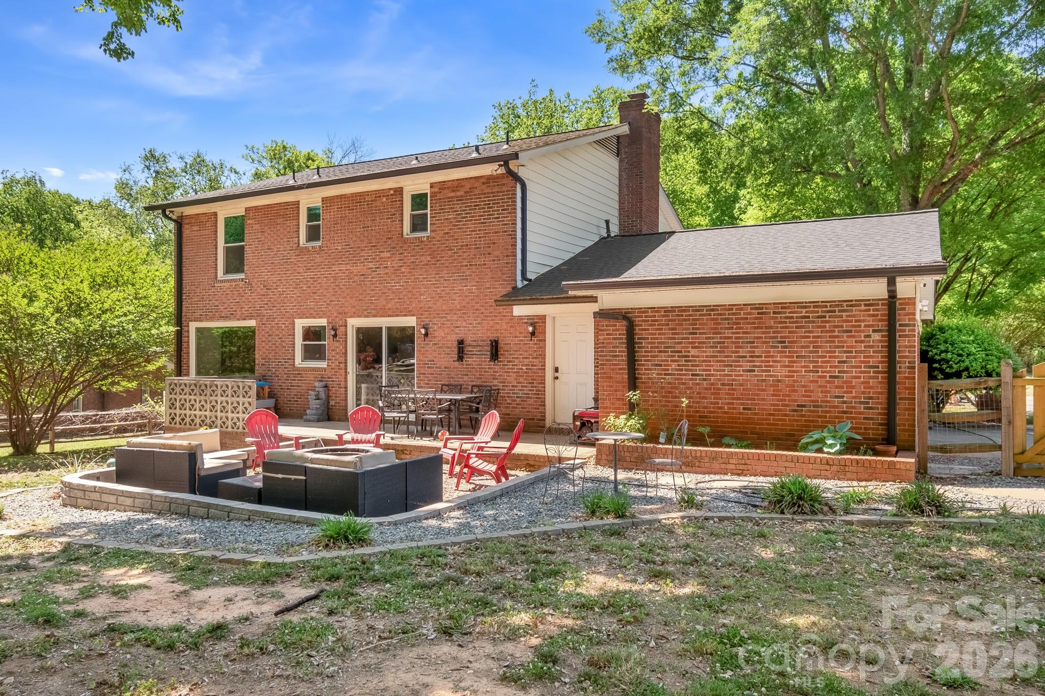 Quail Hollow Park - Residential