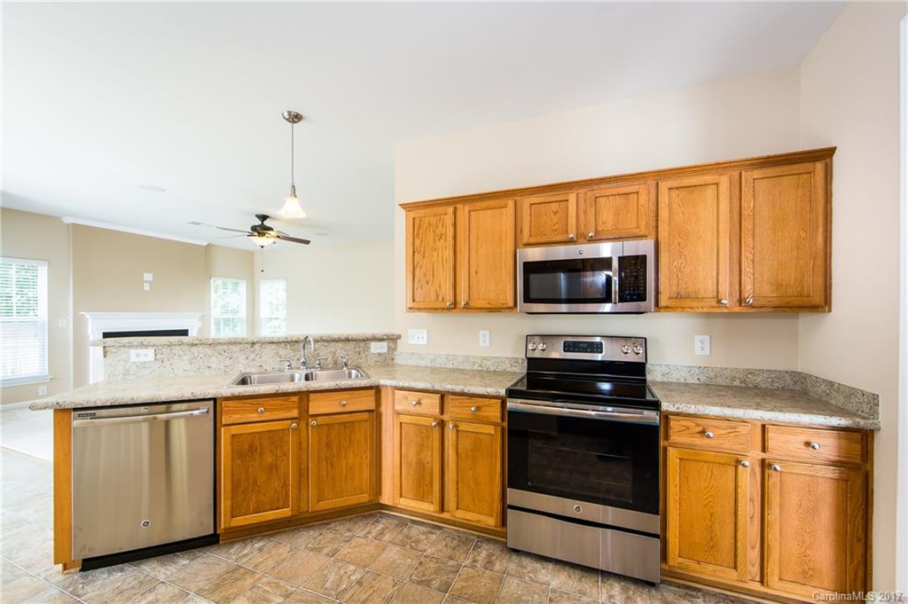 Autumn Cove at Lake Wylie - Residential