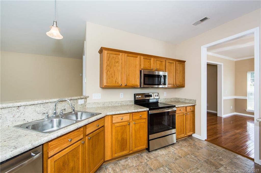 Autumn Cove at Lake Wylie - Residential
