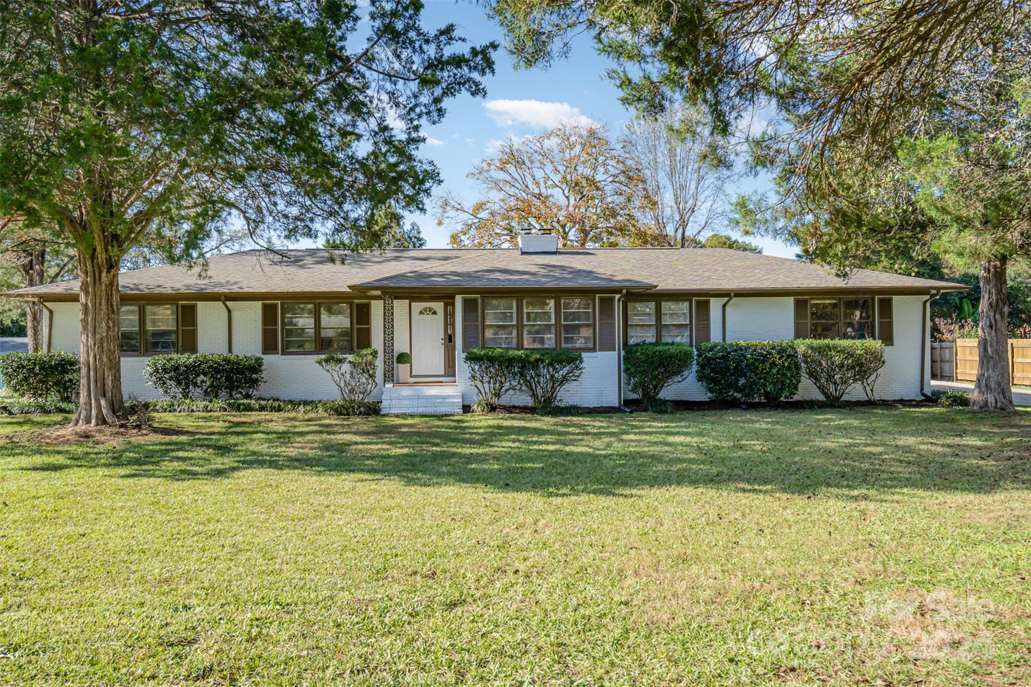 Don’t miss out on this beautifully renovated, move-in ready brick ranch! Freshly painted inside and out, this home features a completely remodeled kitchen with new cabinets, stainless steel appliances, tile backsplash, and quartz countertops. Both bathrooms have been updated with a gorgeous, modern design. The primary bedroom has an en-suite with a fully tiled shower. Refinished hardwood floors and new blinds throughout add elegance and charm. Easy to use Nest thermostat was just installed and HVAC was serviced. Spacious bonus room and renovated garage offer excellent additional space for relaxation and storage. Home had a brand new roof installed on both the home and the garage in late 2023. Moisture barrier placed in crawlspace. Large, flat yard with a fenced section – perfect for pets! 
Accepting backup offers!