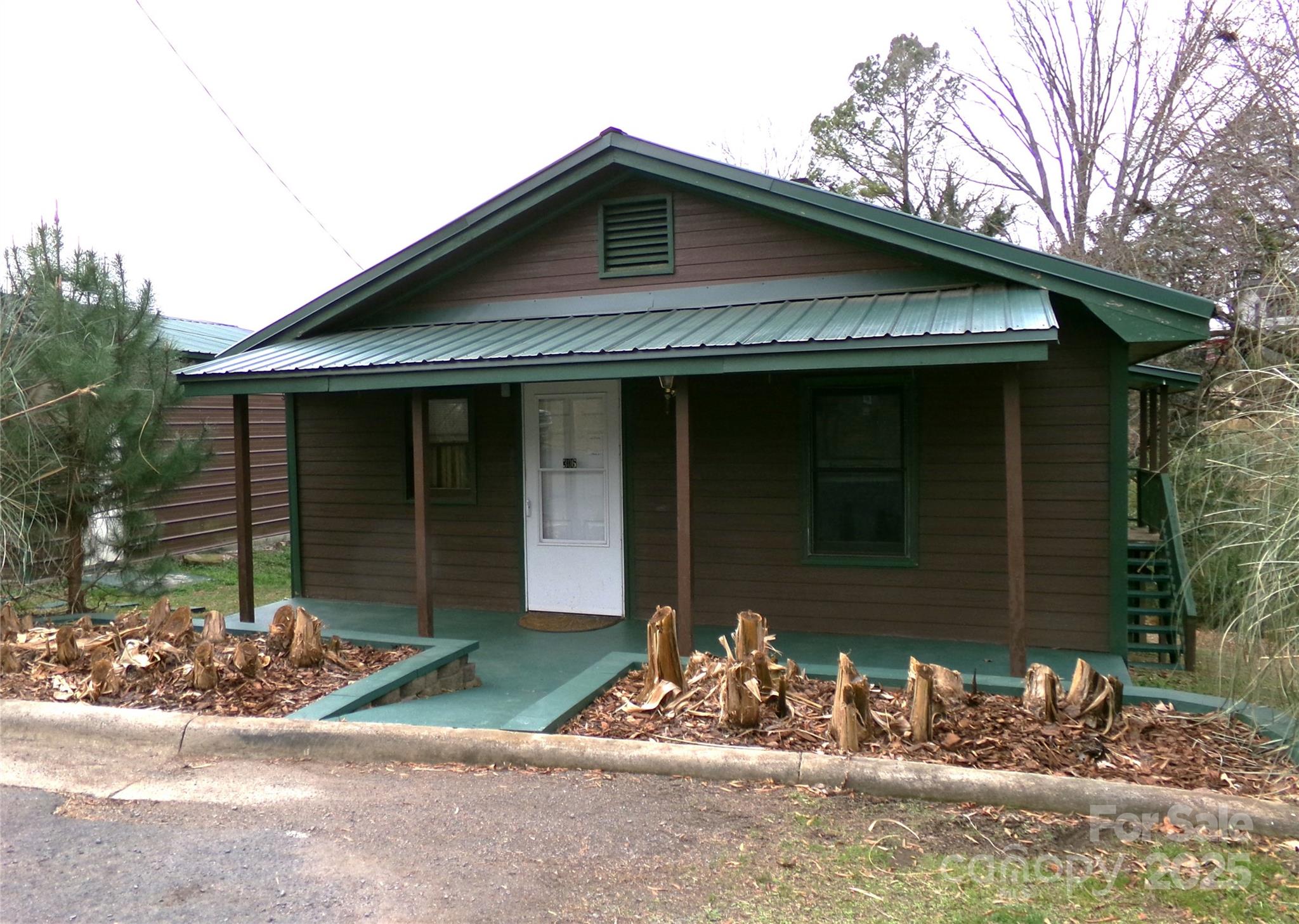 REVERSING THE TREND OF UPWARD PRICING - SELLER IS REDUCING PRICE!  It comes at time for us as baby boomers to move on to enjoy life and this seller is traveling the country side and loving it.  Grandkids if your parents won’t bring you to US, WE are coming to YOU.  So for you young folks looking for a cozy cottage to get started this is YOUR opportunity.  YES it was built before you were born. Yes it has been updated.  Yes it has all the appliances.  Yes it has a double garage, Yes it’s in town and convenient to shopping. Yes it should FIT your pocketbook.  Seller is offering $2,000 toward buyer closing costs.