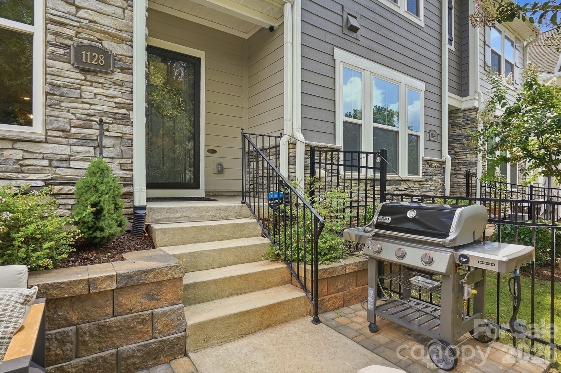 Villa Heights - Residential