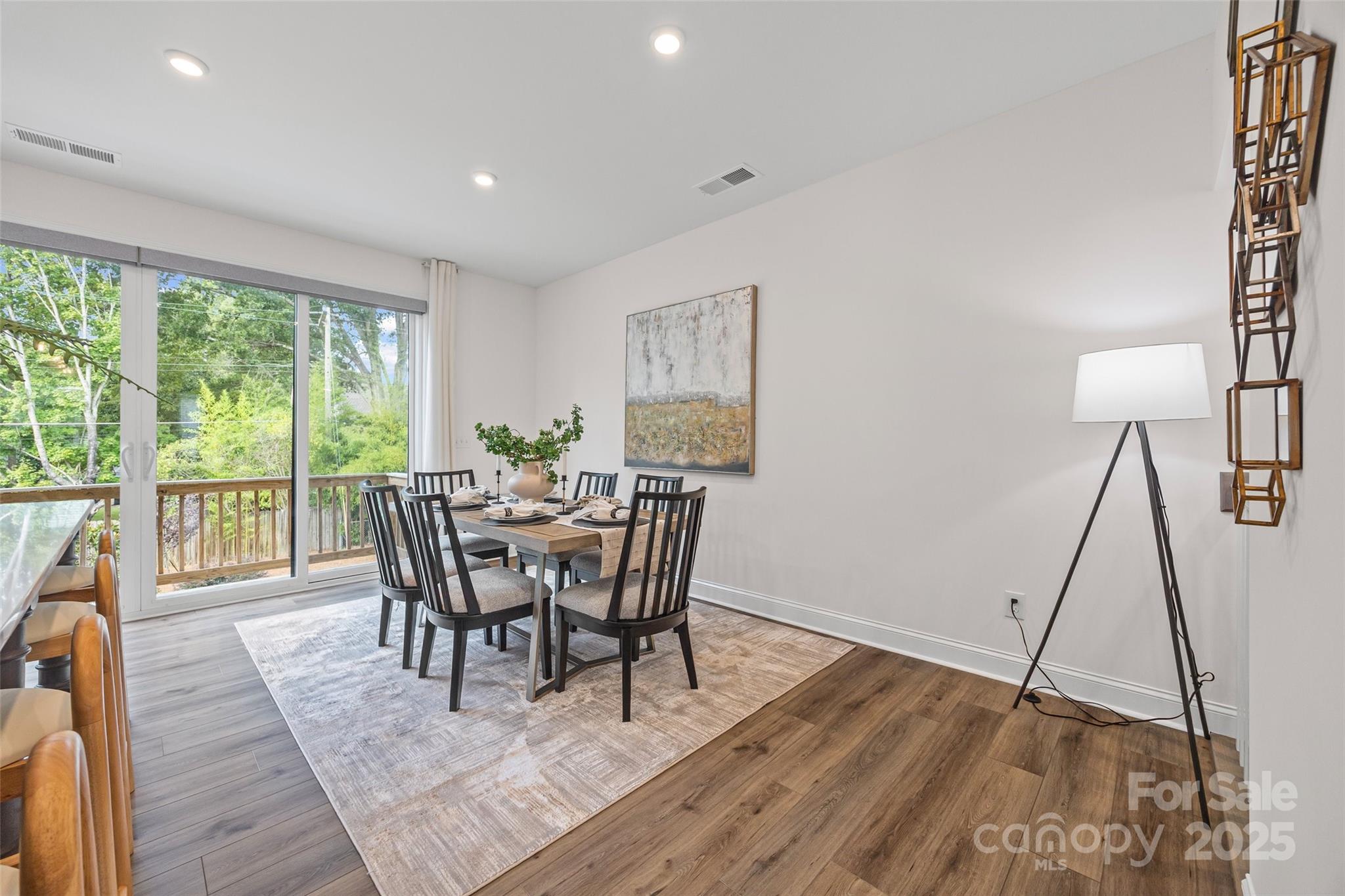 The Townes of Cotswold - Residential