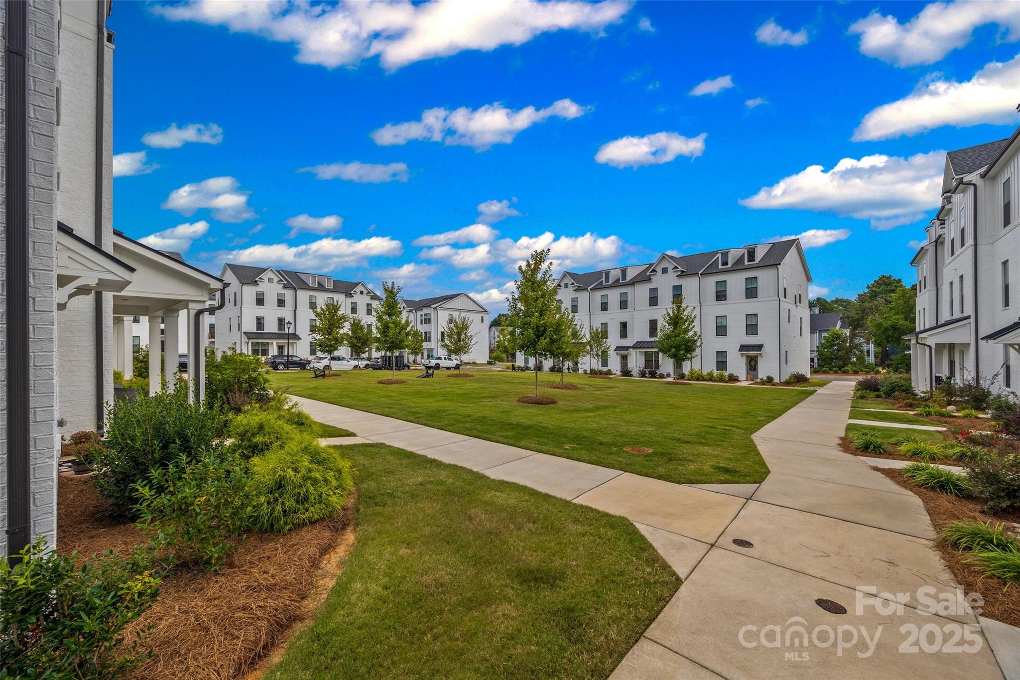 The Townes of Cotswold - Residential