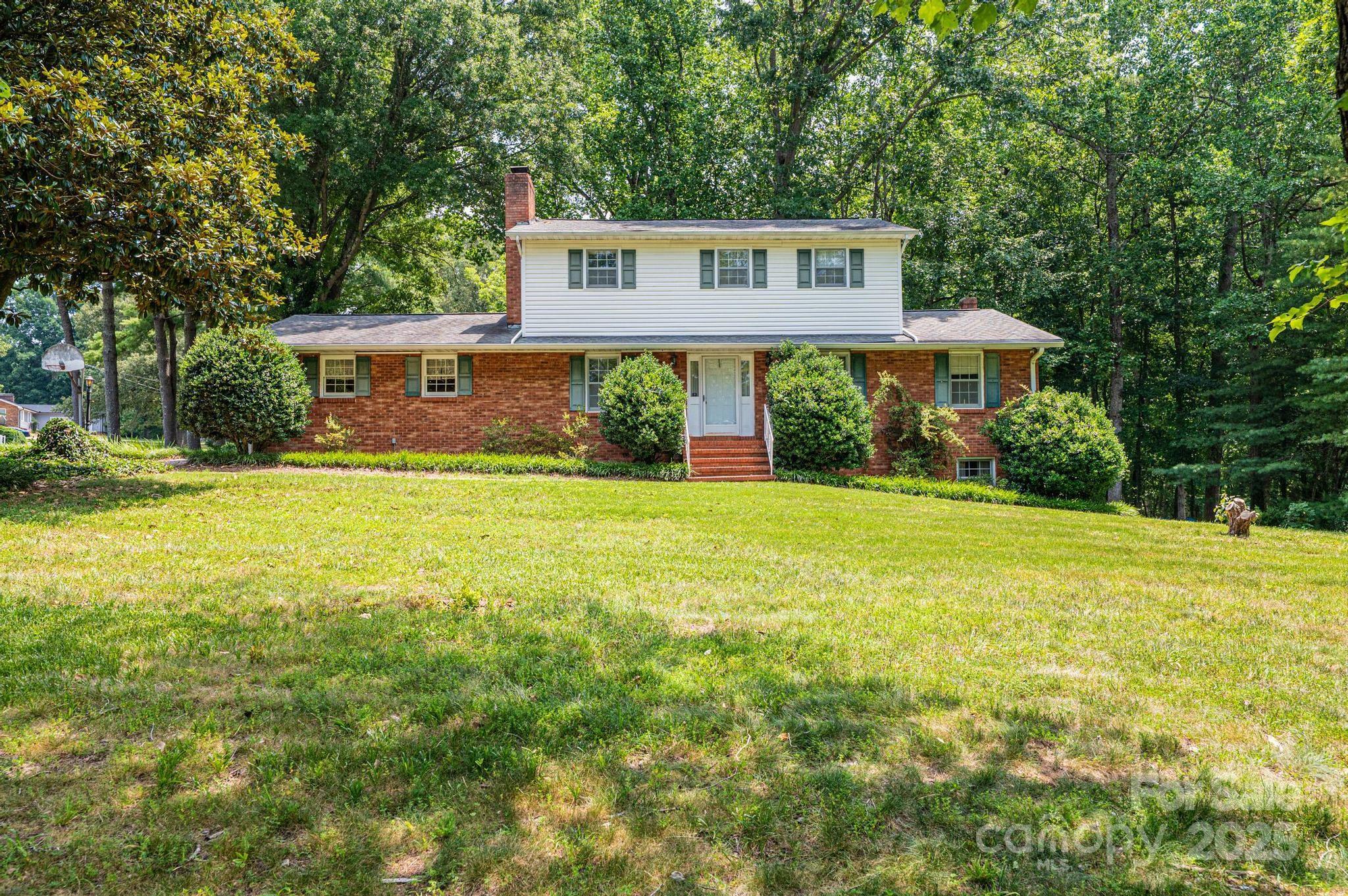 Woodland Oaks - Residential