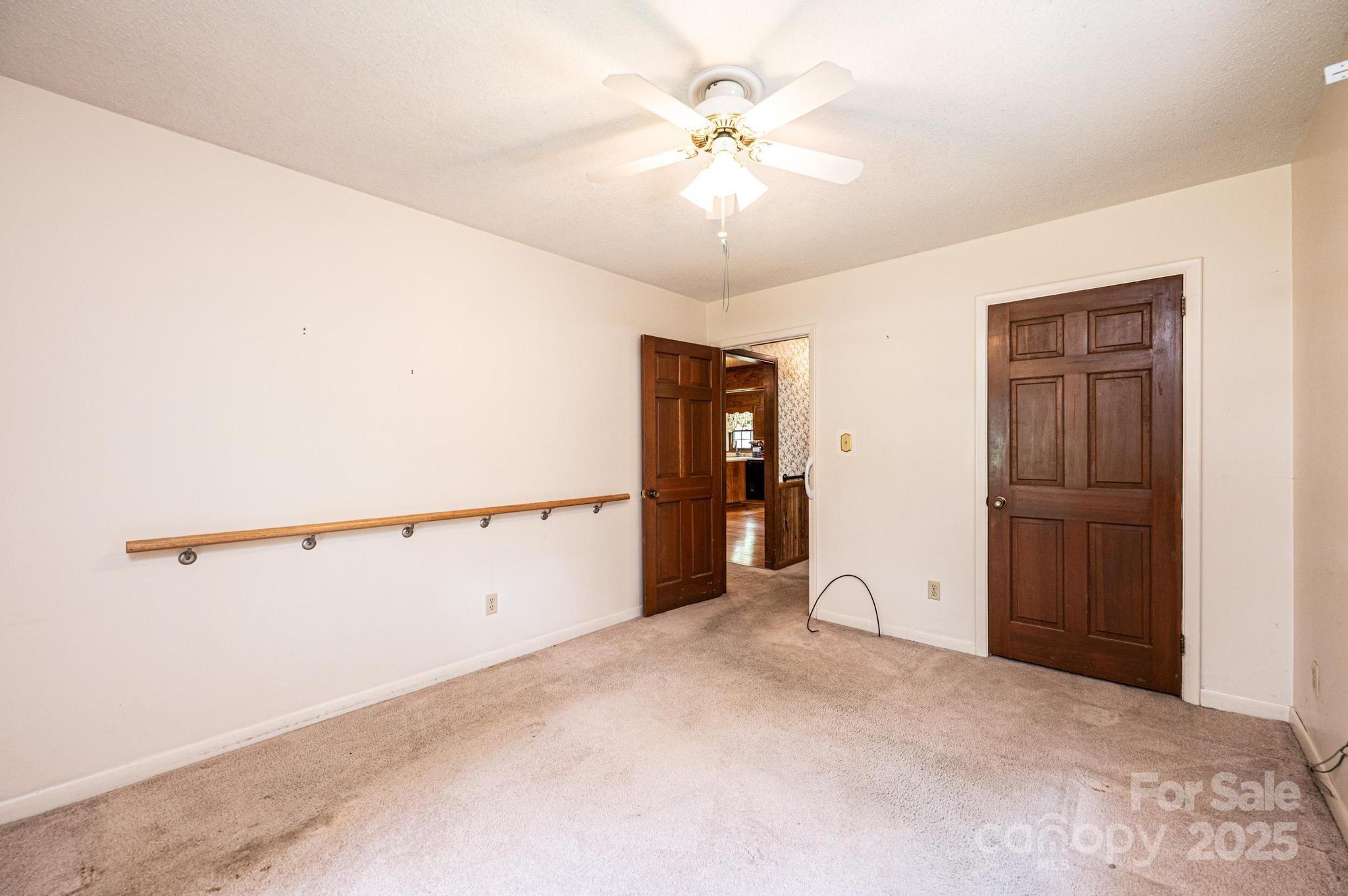 Woodland Oaks - Residential