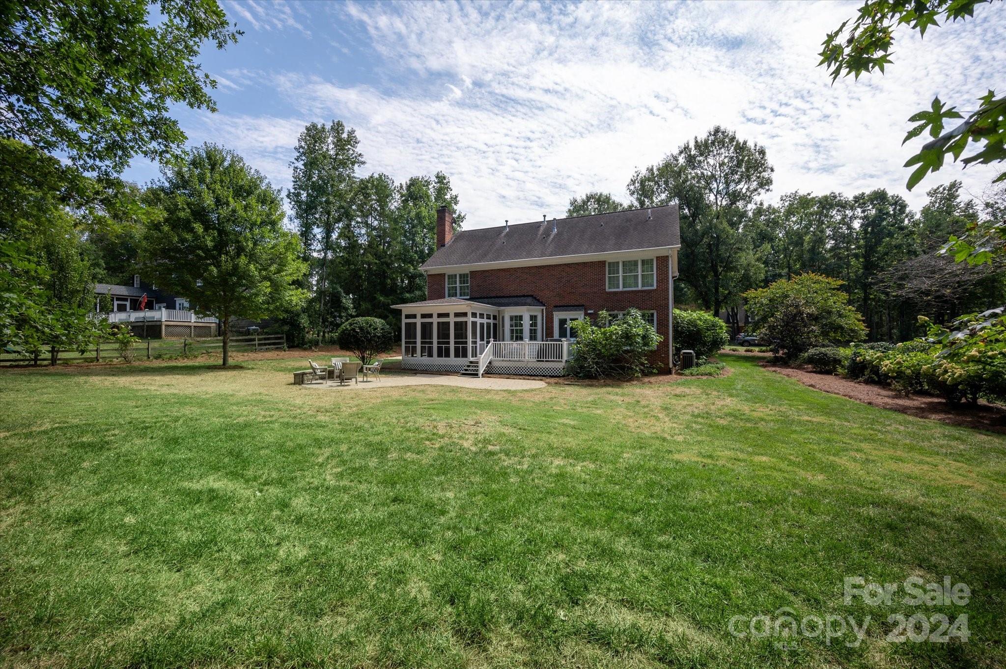 Weddington Woods - Residential