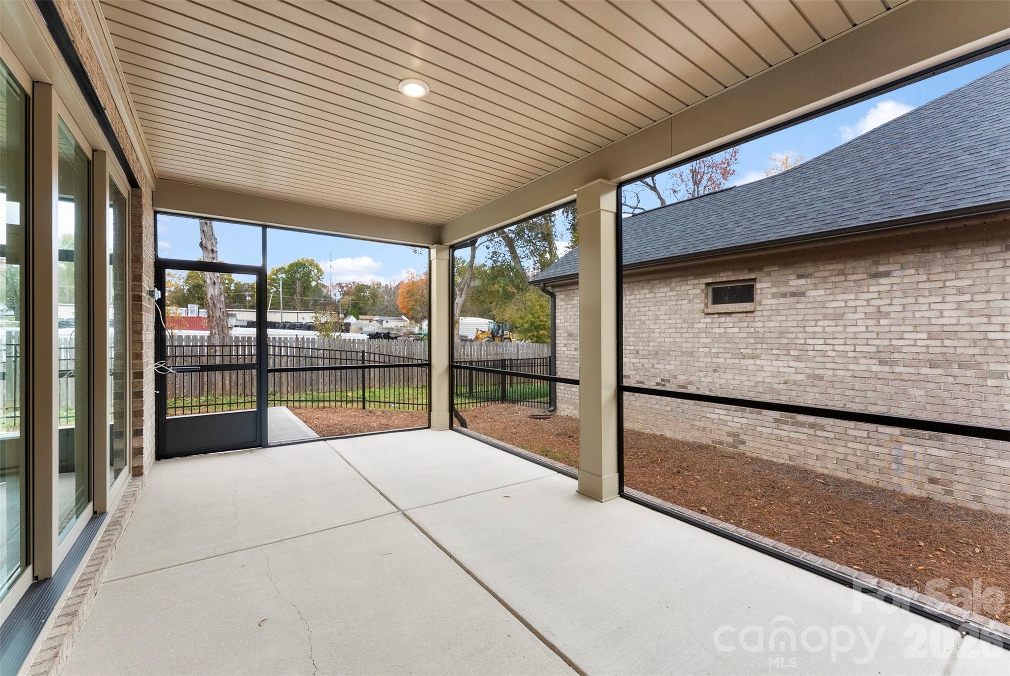 Courtyards on New Hope - Residential