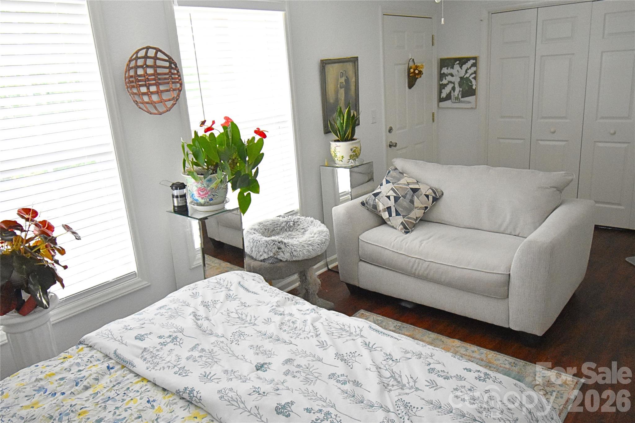 Kings Court - Residential