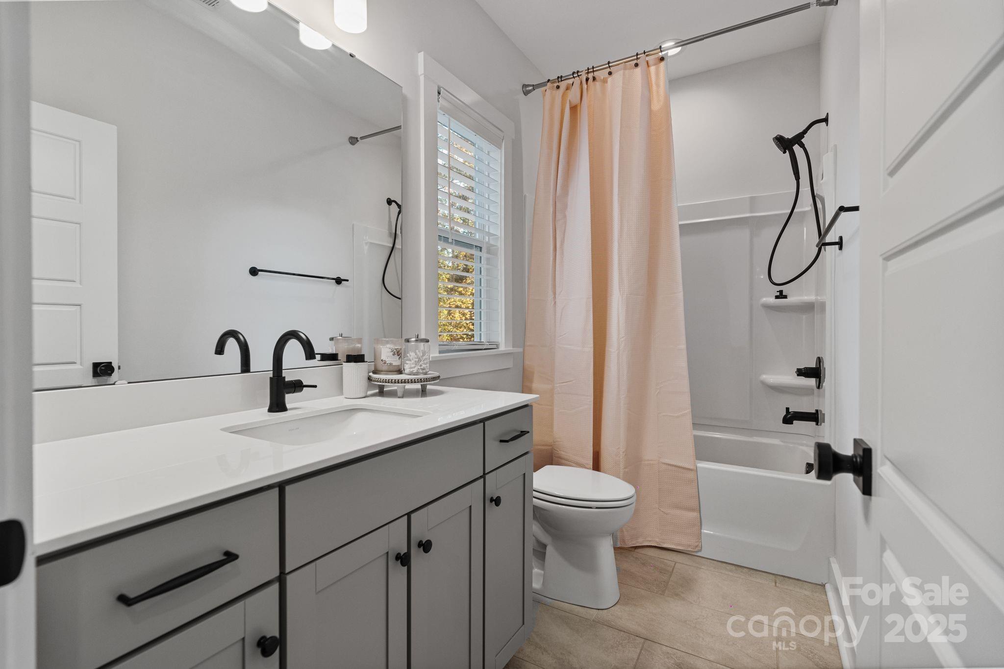 Paddlers Cove - Residential