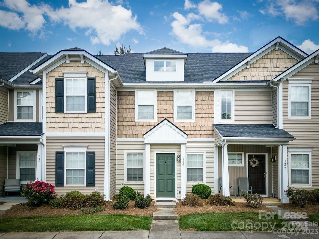 Cute, affordoable townhome in Rockhill