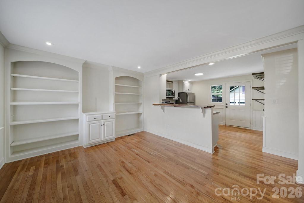 Country Club Heights - Residential