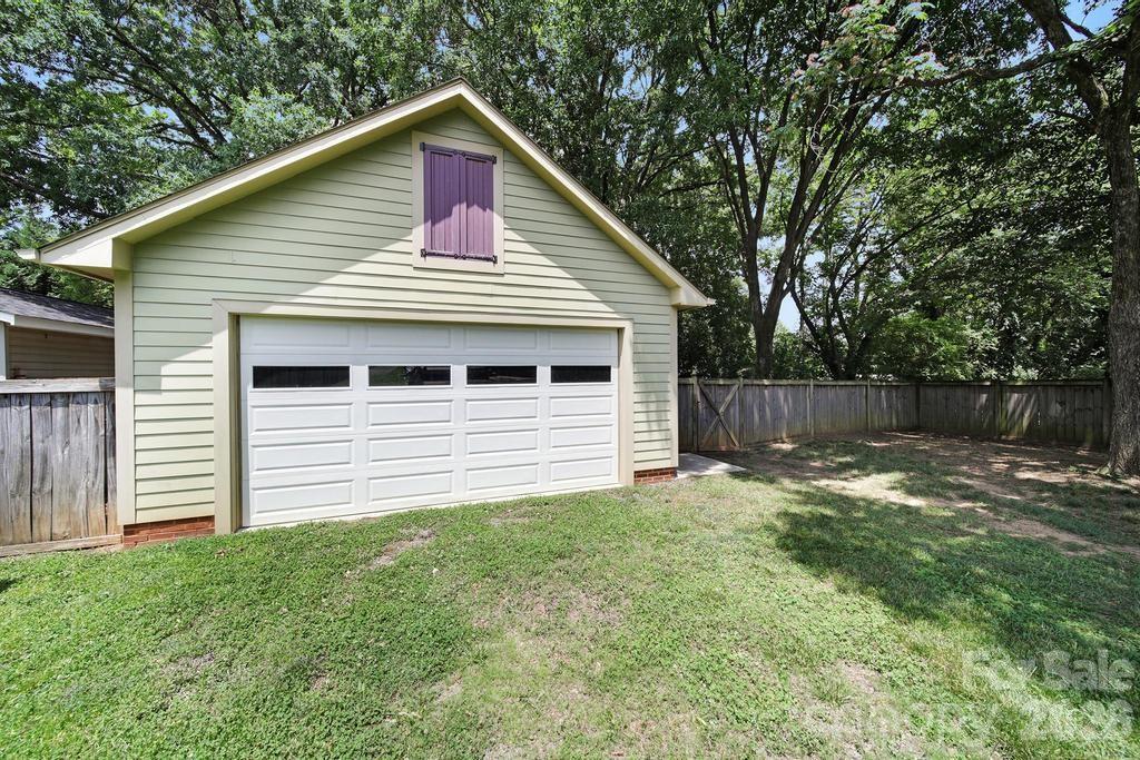 Country Club Heights - Residential