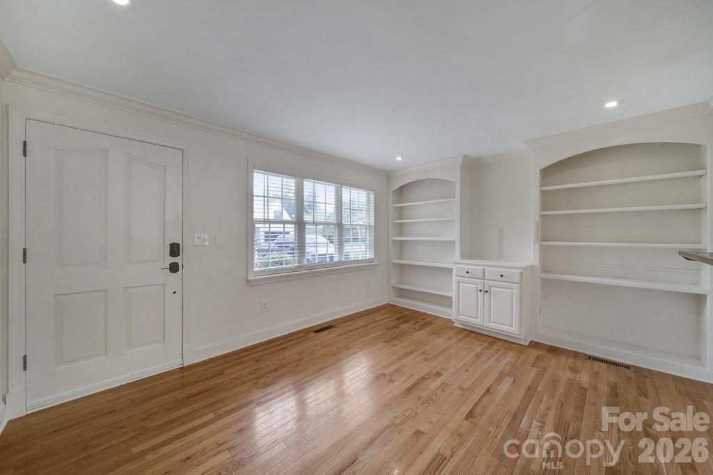 Country Club Heights - Residential