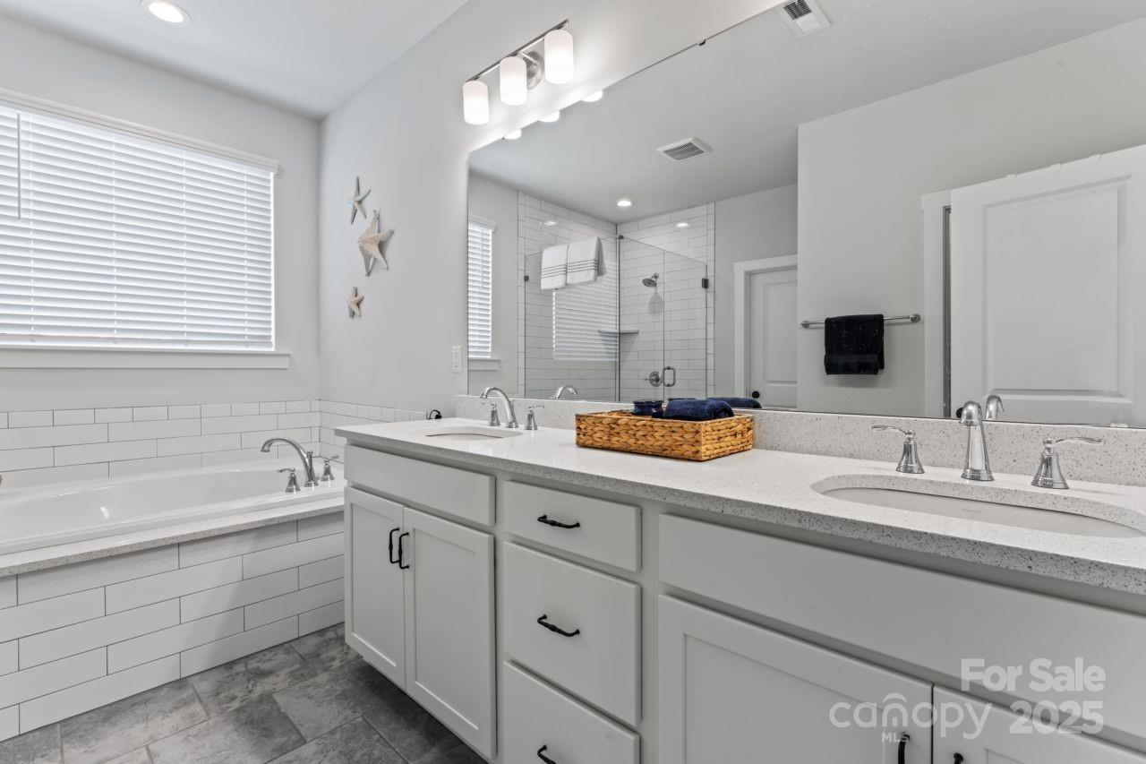 Paddlers Cove - Residential