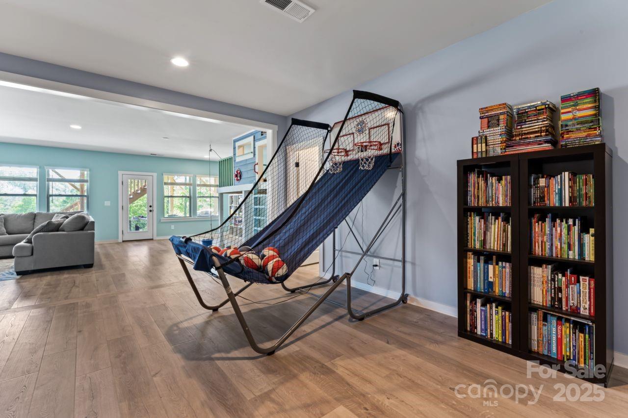 Paddlers Cove - Residential