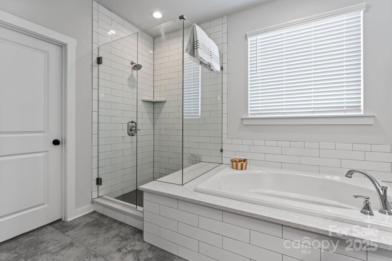 Paddlers Cove - Residential