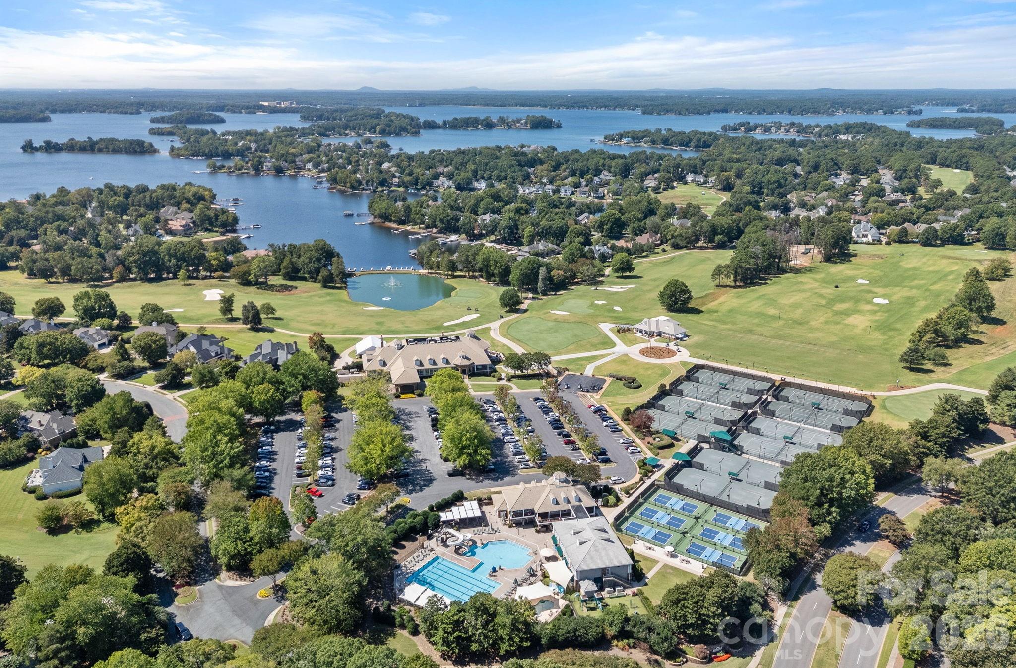 The Peninsula - Residential