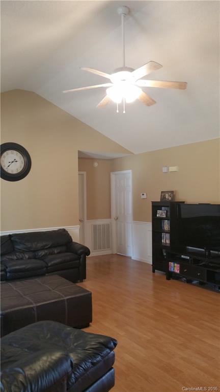 Lawrence Crossing - Residential