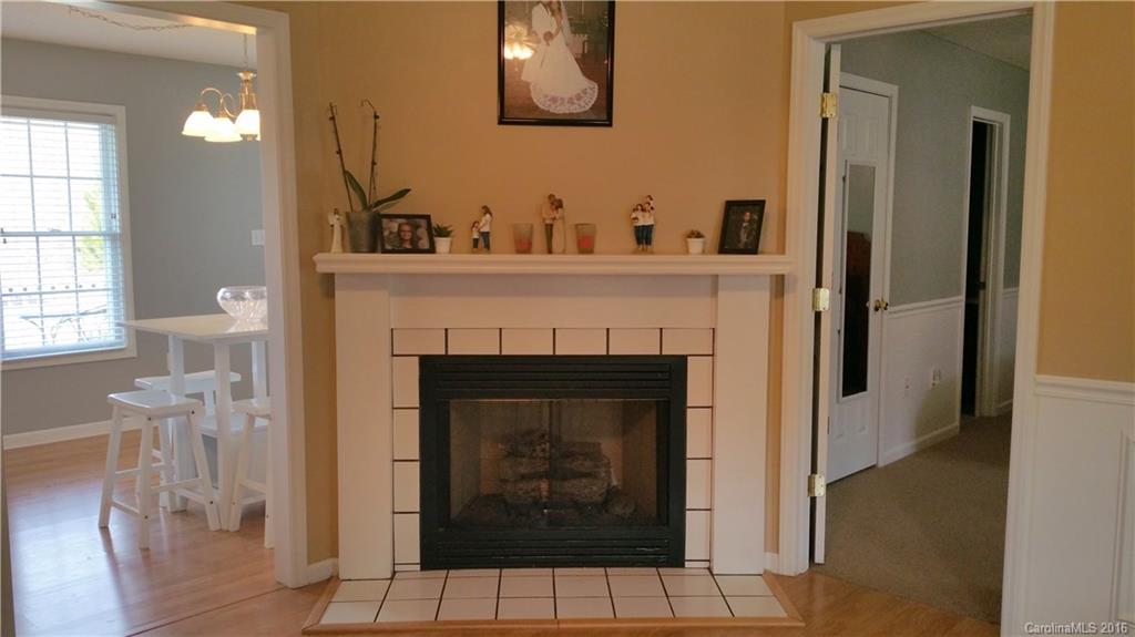Lawrence Crossing - Residential