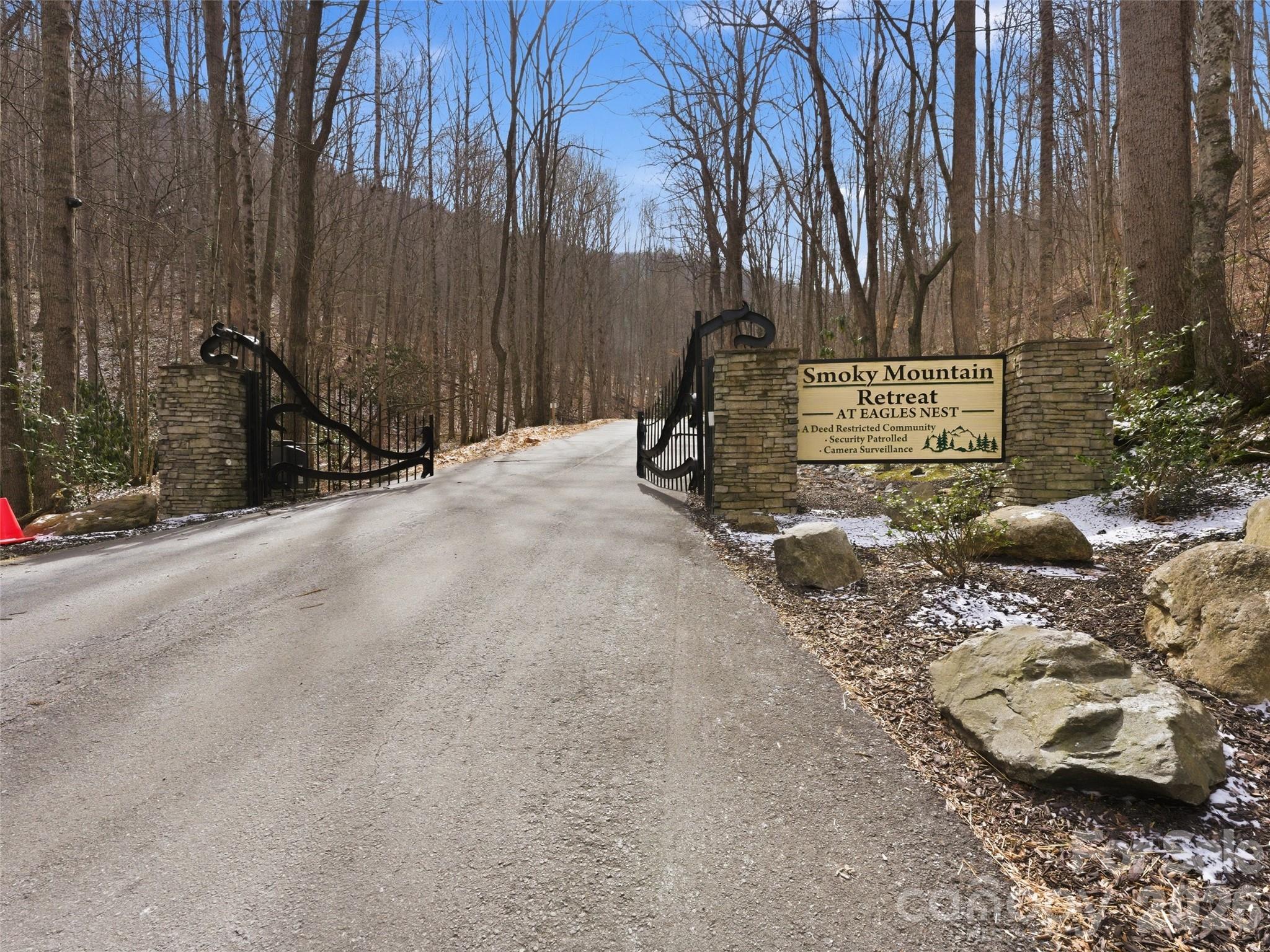 Smoky Mountain Retreat At Eagles Nest - Residential
