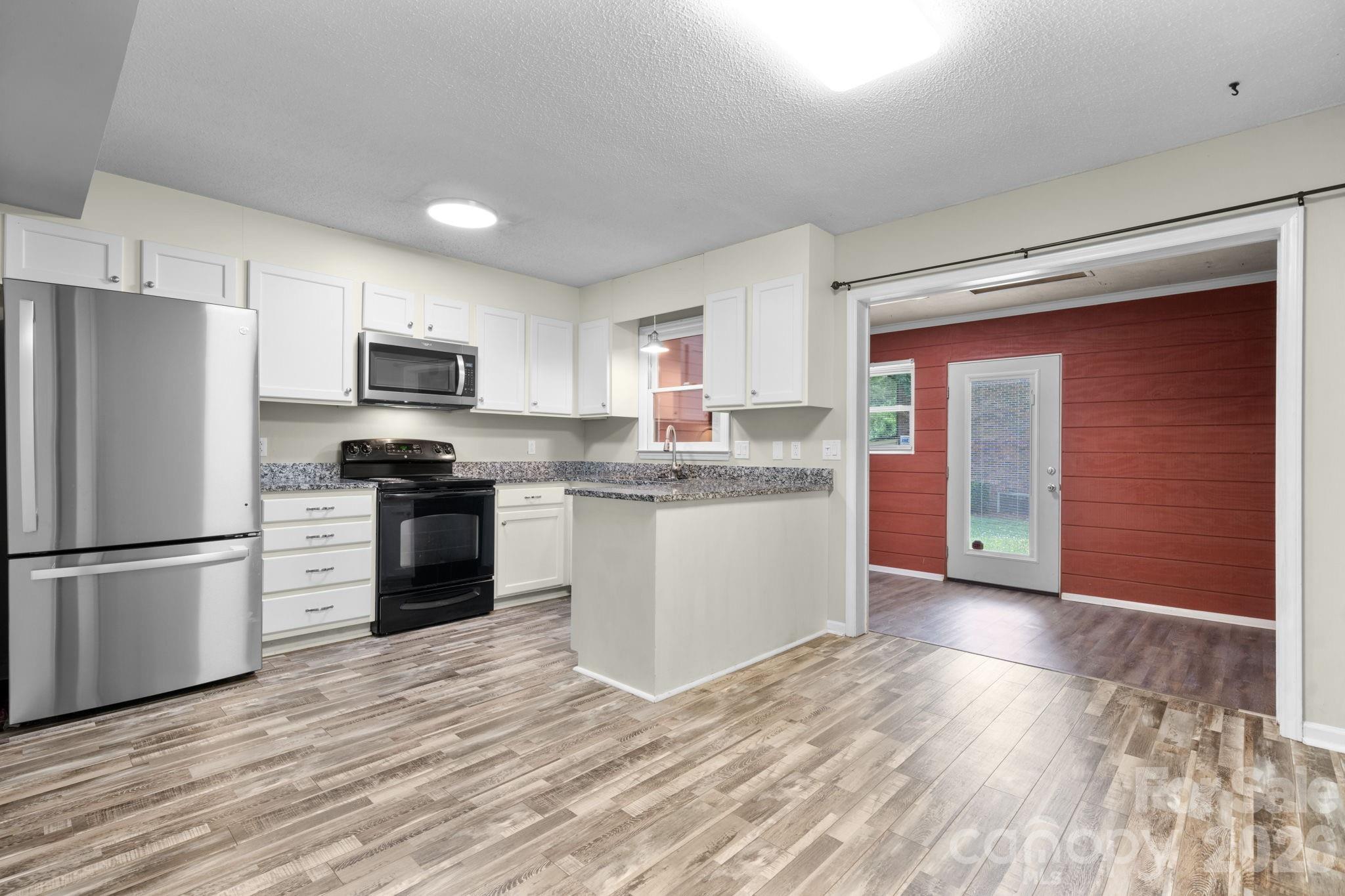Tara Woods - Residential
