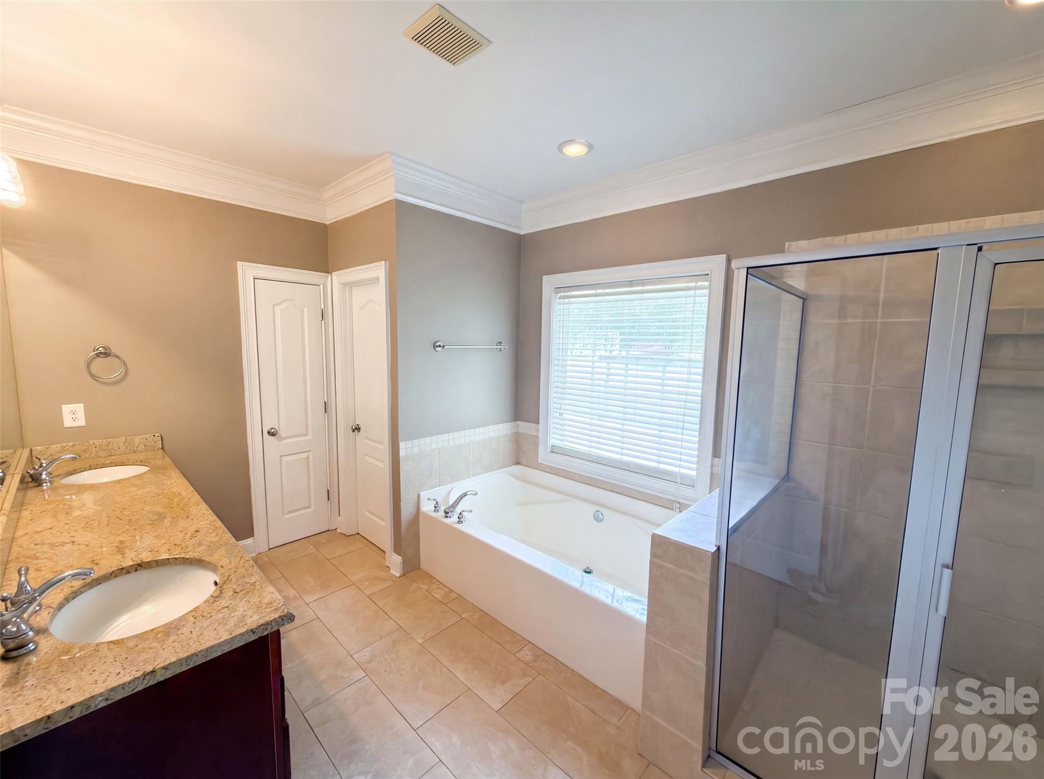 Arlington Oaks - Residential