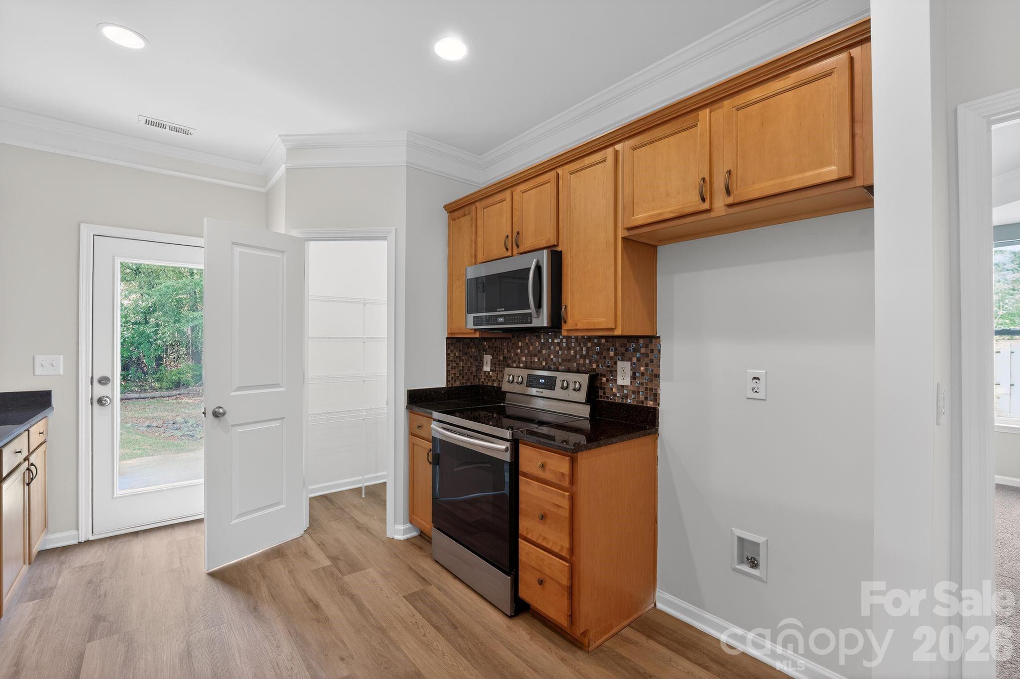 Almond Glen - Residential