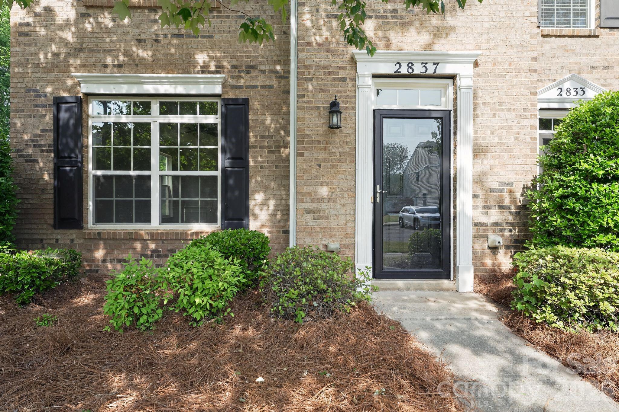 Almond Glen - Residential