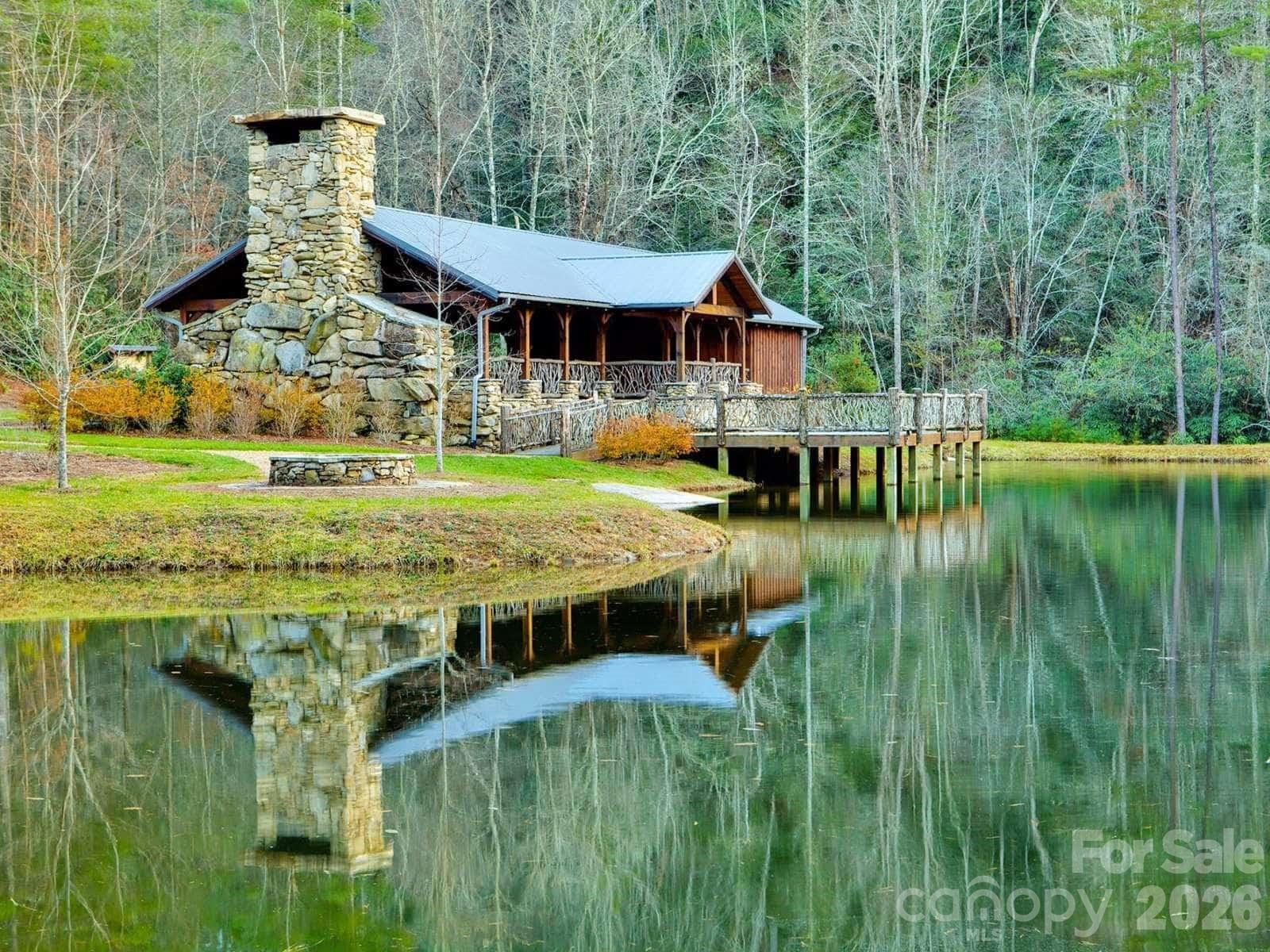 Round Mountain Falls - Land