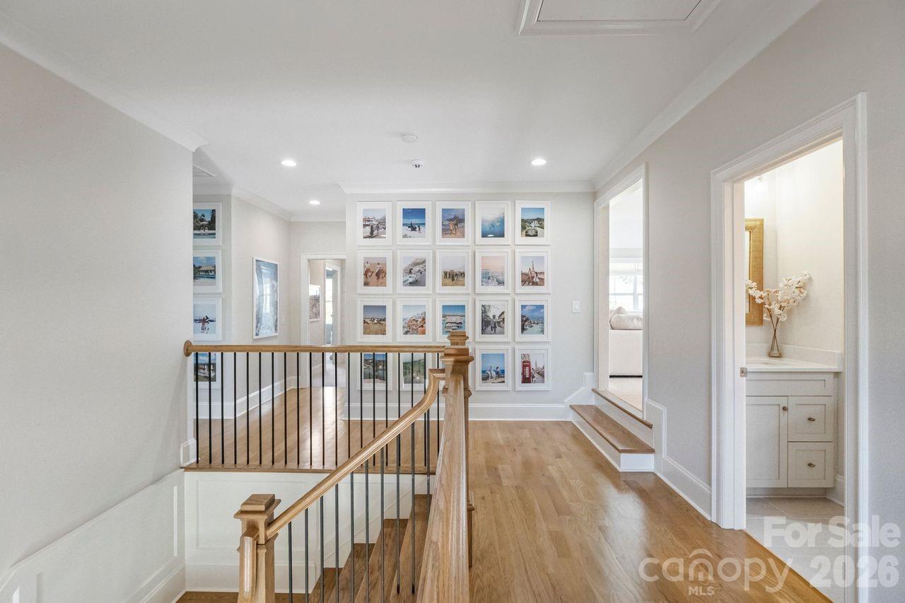 Hollins Grove - Residential