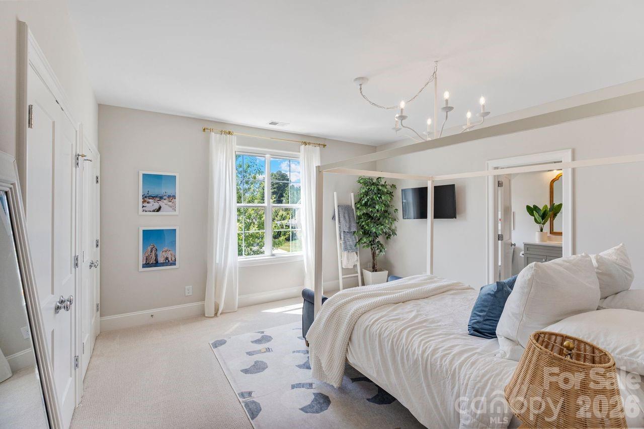 Hollins Grove - Residential