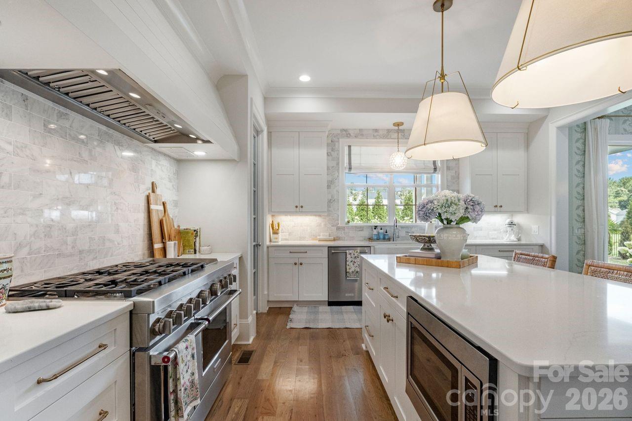 Hollins Grove - Residential