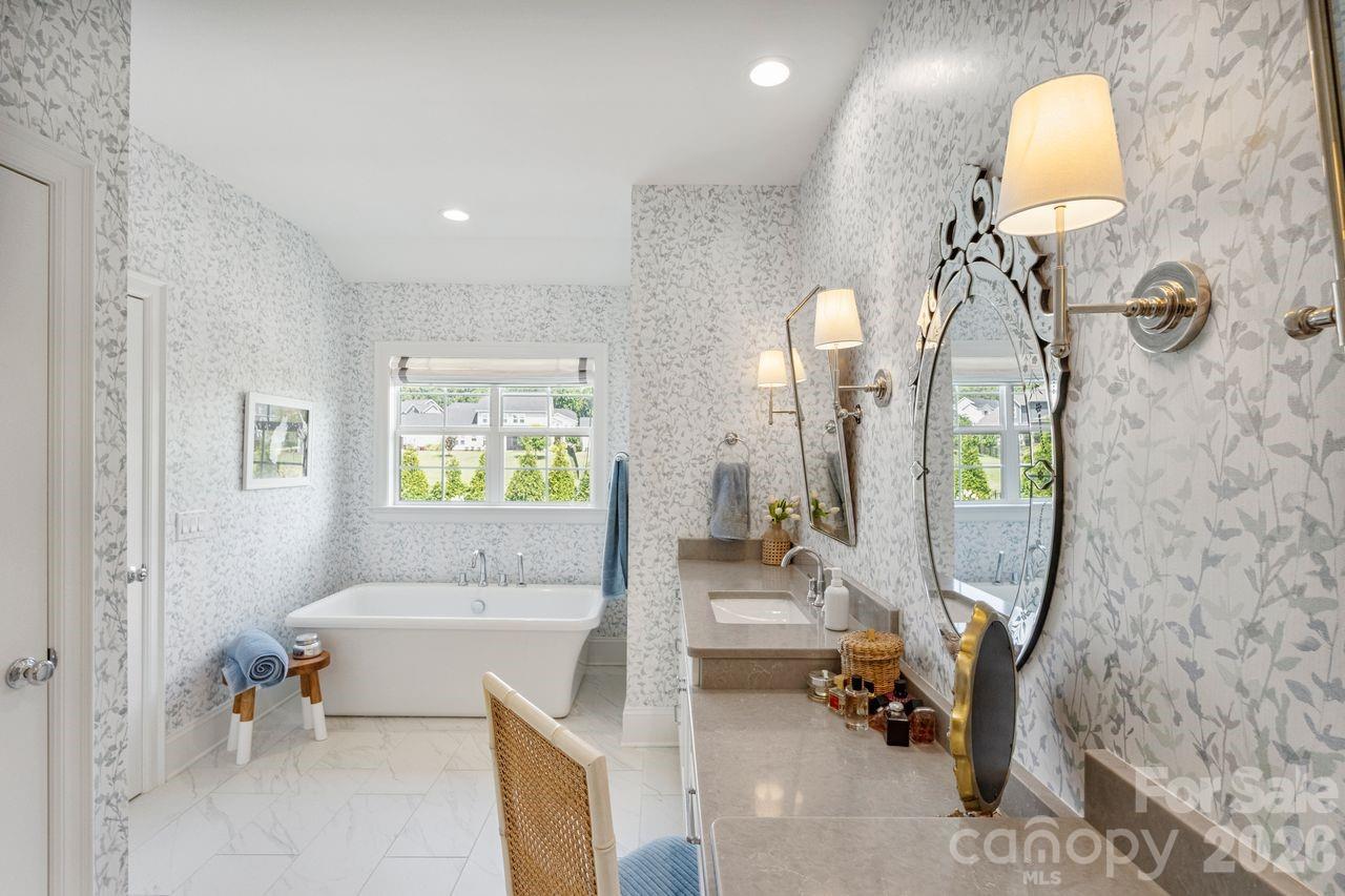 Hollins Grove - Residential