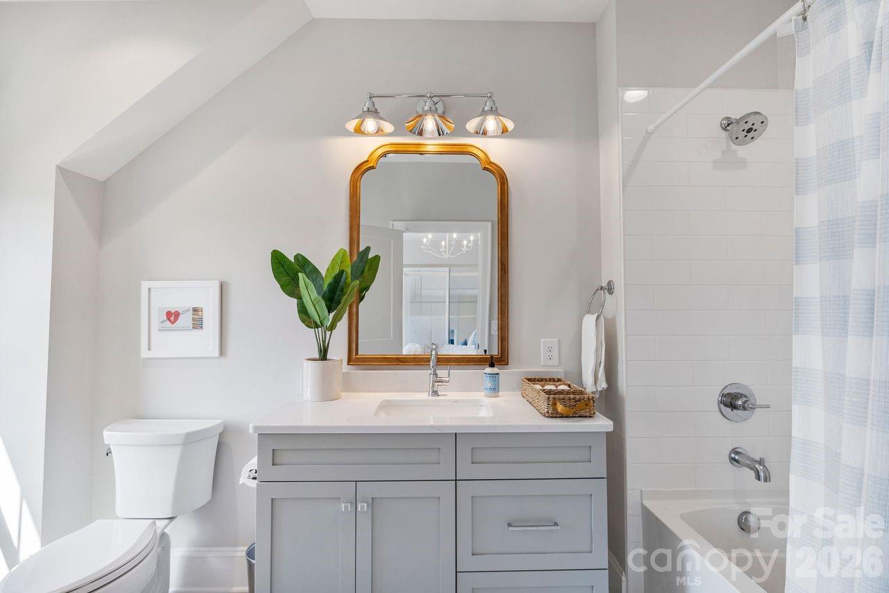 Hollins Grove - Residential