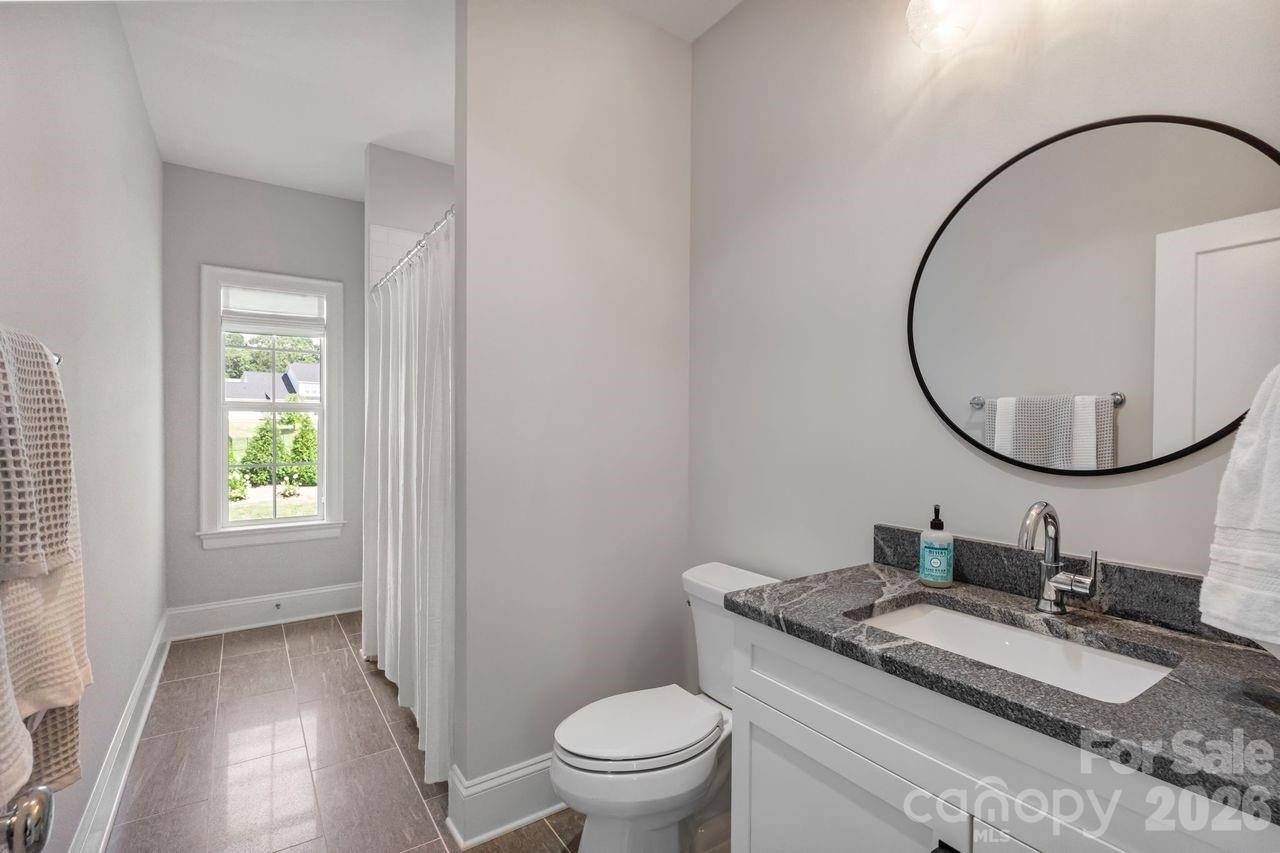 Hollins Grove - Residential