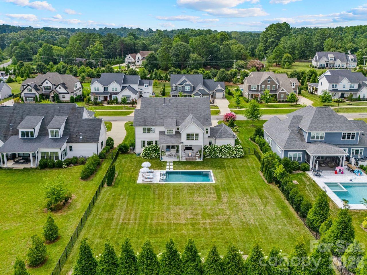 Hollins Grove - Residential